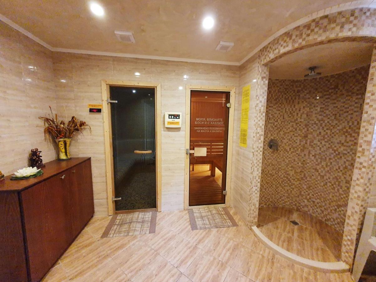 Family Hotel Chiflik Hills المظهر الخارجي الصورة