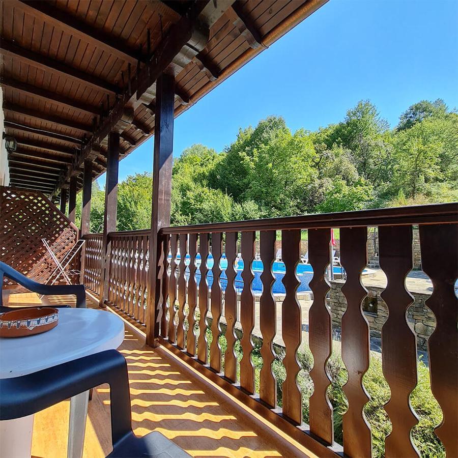 Family Hotel Chiflik Hills المظهر الخارجي الصورة